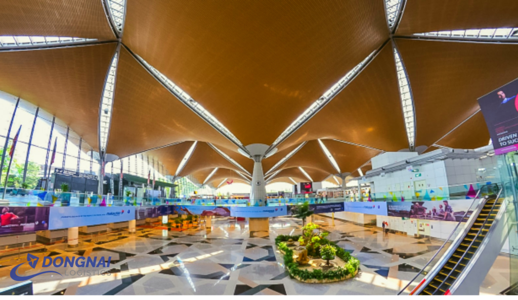 Sân bay Kuching (Malaysia)