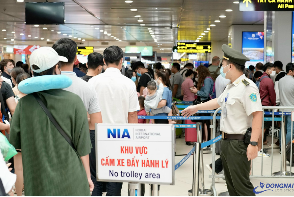 Các Sân Bay Đón Hơn 2 Triệu Khách Dịp Nghỉ Lễ 30/4