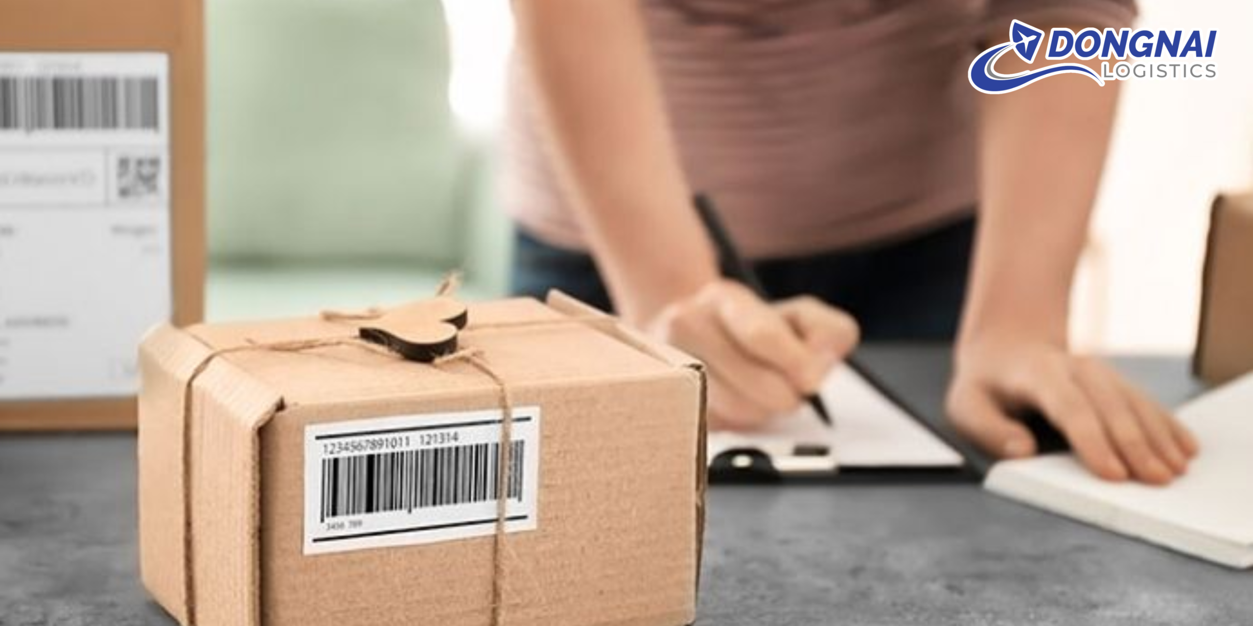 Dịch vụ gửi hàng định kỳ hàng tháng cho người Việt ở nước ngoài – Nhu cầu & cách vận hành