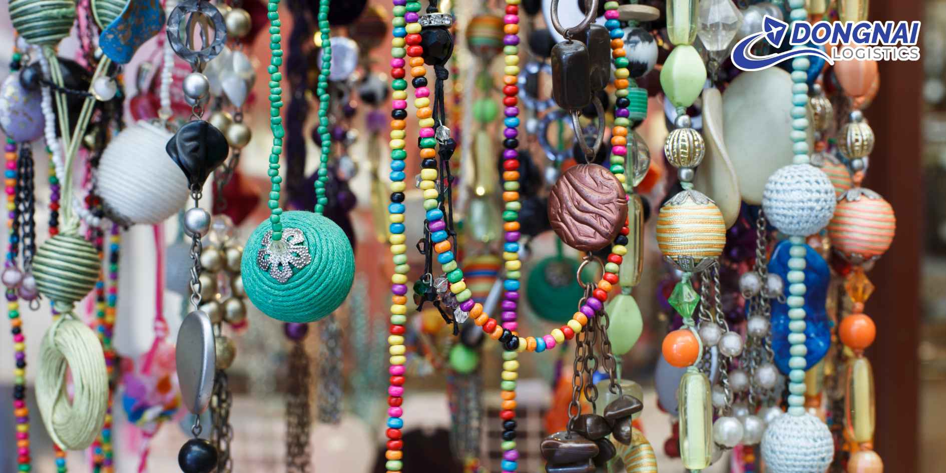 Gửi Quà Lưu Niệm Từ Đồng Nai Đi Ý – Kết Nối Tình Thân Qua Khoảng Cách