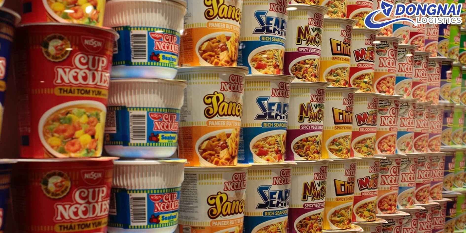 GỬI ĐỒ ĂN LIỀN TỪ VIỆT NAM ĐI HÀN QUỐC – GIỮ TRỌN HƯƠNG VỊ QUÊ NHÀ TRONG TỪNG GÓI MÌ