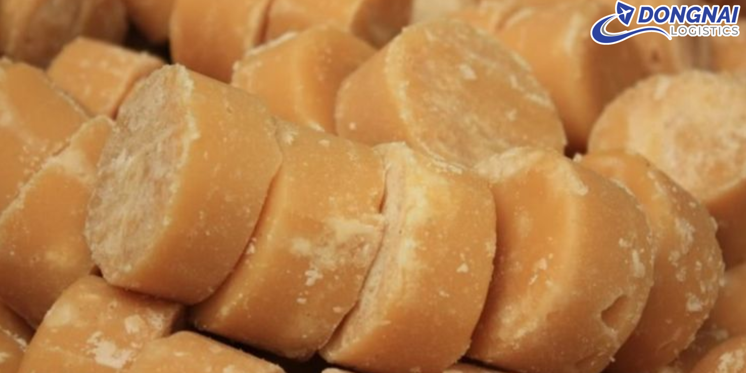 Gửi Đường Thốt Nốt Từ Việt Nam Đi Mỹ – Giữ Trọn Hương Vị Tự Nhiên Cùng DongNai Logistics