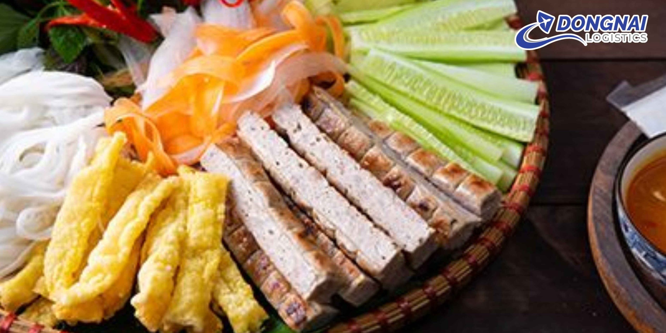 GỬI NEM NƯỚNG NHA TRANG ĐI HÀ NỘI – GIỮ TRỌN HƯƠNG VỊ CÙNG DONGNAI LOGISTICS