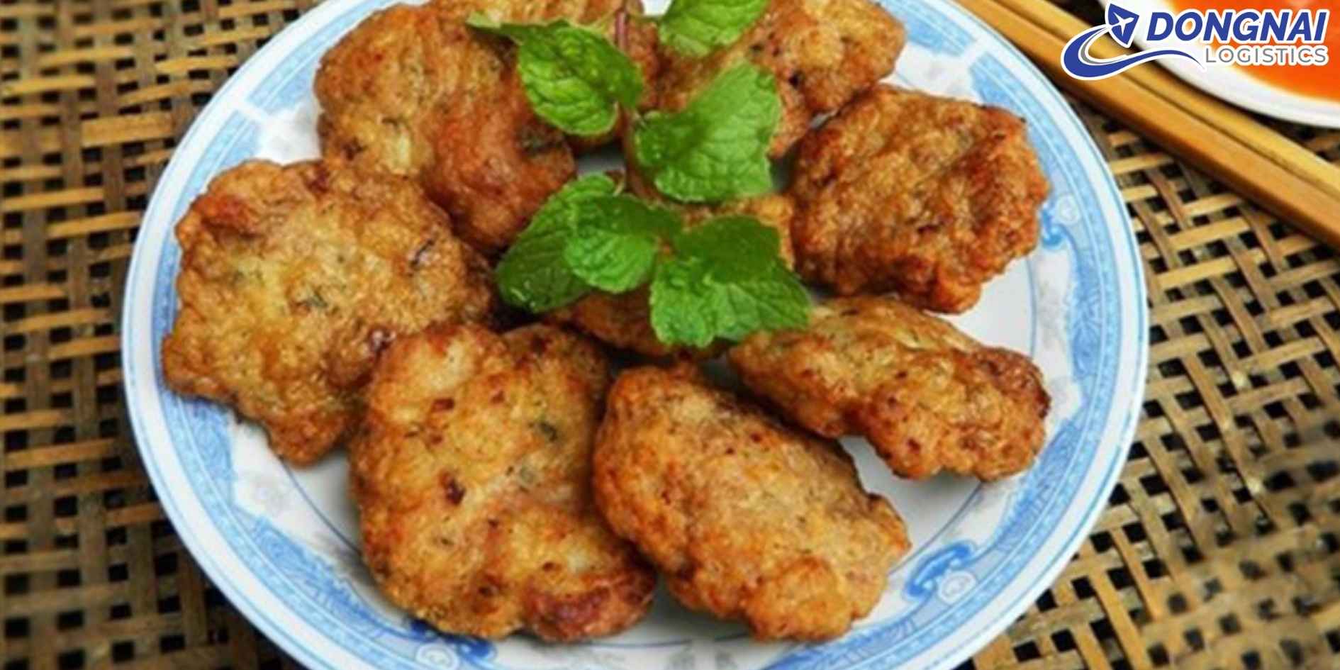 Vận Chuyển Chả Mực Hạ Long Đóng Gói Vào TP.HCM – Bảo Toàn Độ Dai Giòn