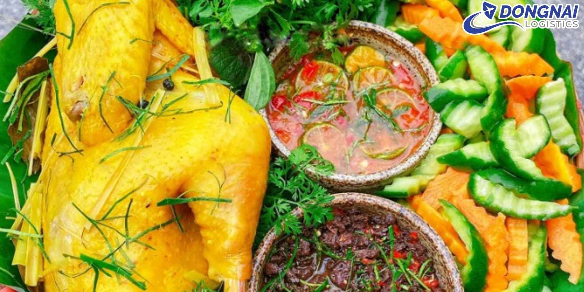 Vận Chuyển Gà Ủ Muối Hoa Tiêu Từ Hà Nội Vào TP.HCM – Giữ Trọn Độ Mềm Thịt