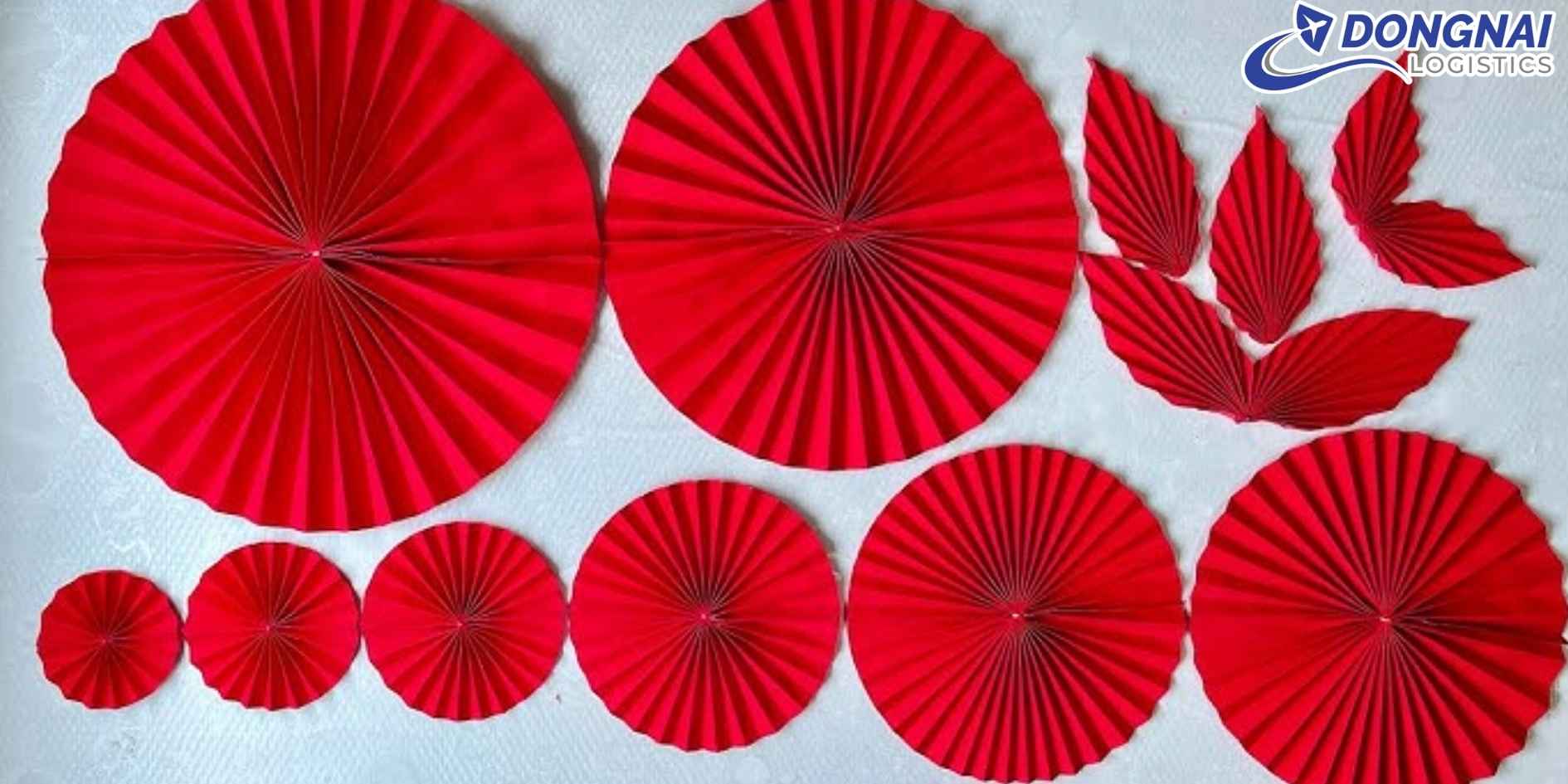 Vận Chuyển Quạt Giấy Họa Tiết Tết Việt Trang Trí Nhà Sang Phần Lan – Tôn Vinh Nét Đẹp Thủ Công Truyền Thống