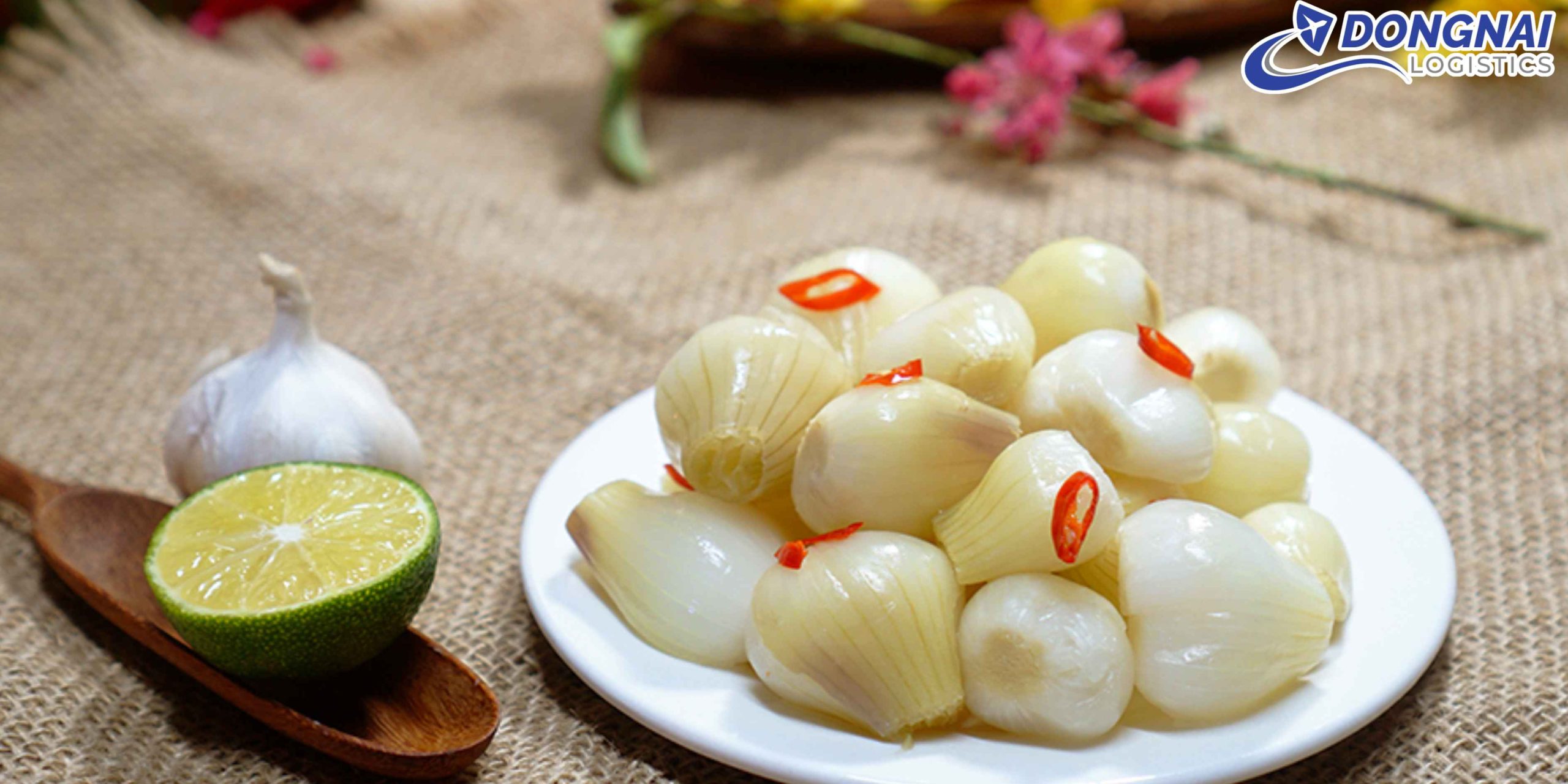 Vận Chuyển Dưa Hành Muối Tết Từ Nam Định Vào TP. HCM – An Toàn, Giữ Trọn Hương Vị Cùng Đồng Nai Logistics