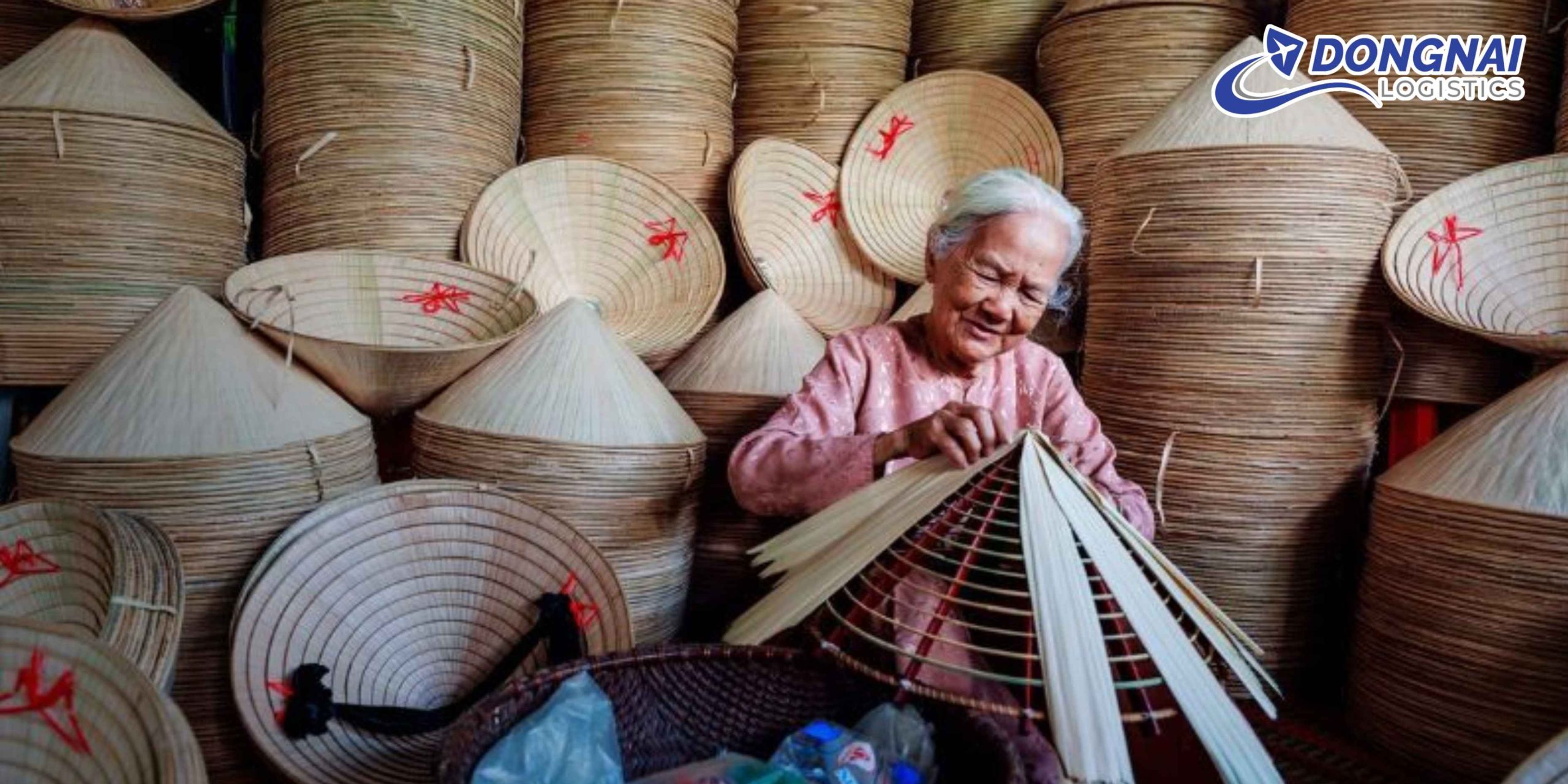 Gửi Đồ Lưu Niệm Đi Đức An Toàn, Đúng Hẹn Cùng DongNai Logistics