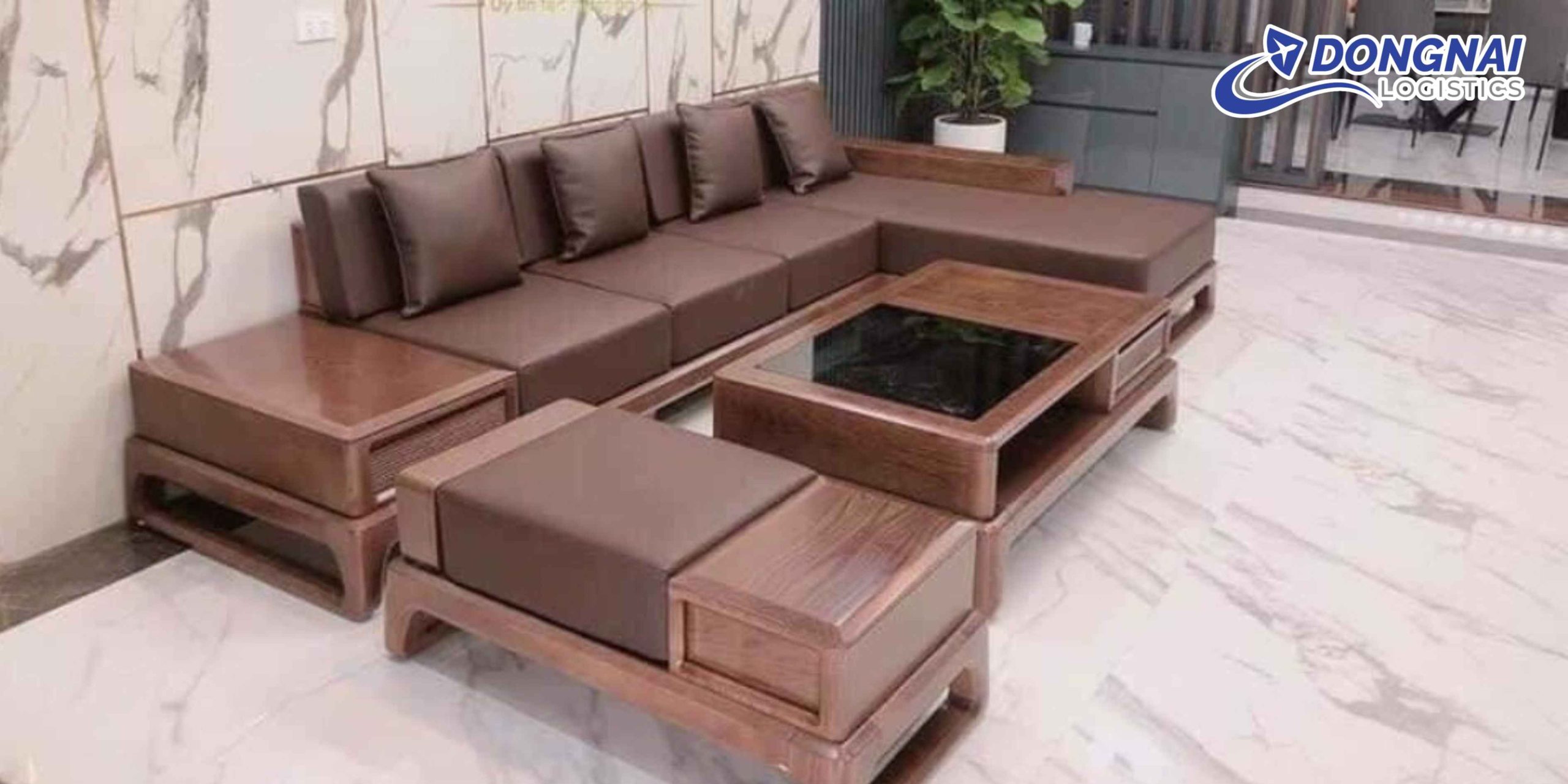 Vận Chuyển Bàn Ghế Gỗ Từ Biên Hòa Lên Đà Nẵng – An Toàn, Nguyên Vẹn Cùng DongNai Logistics
