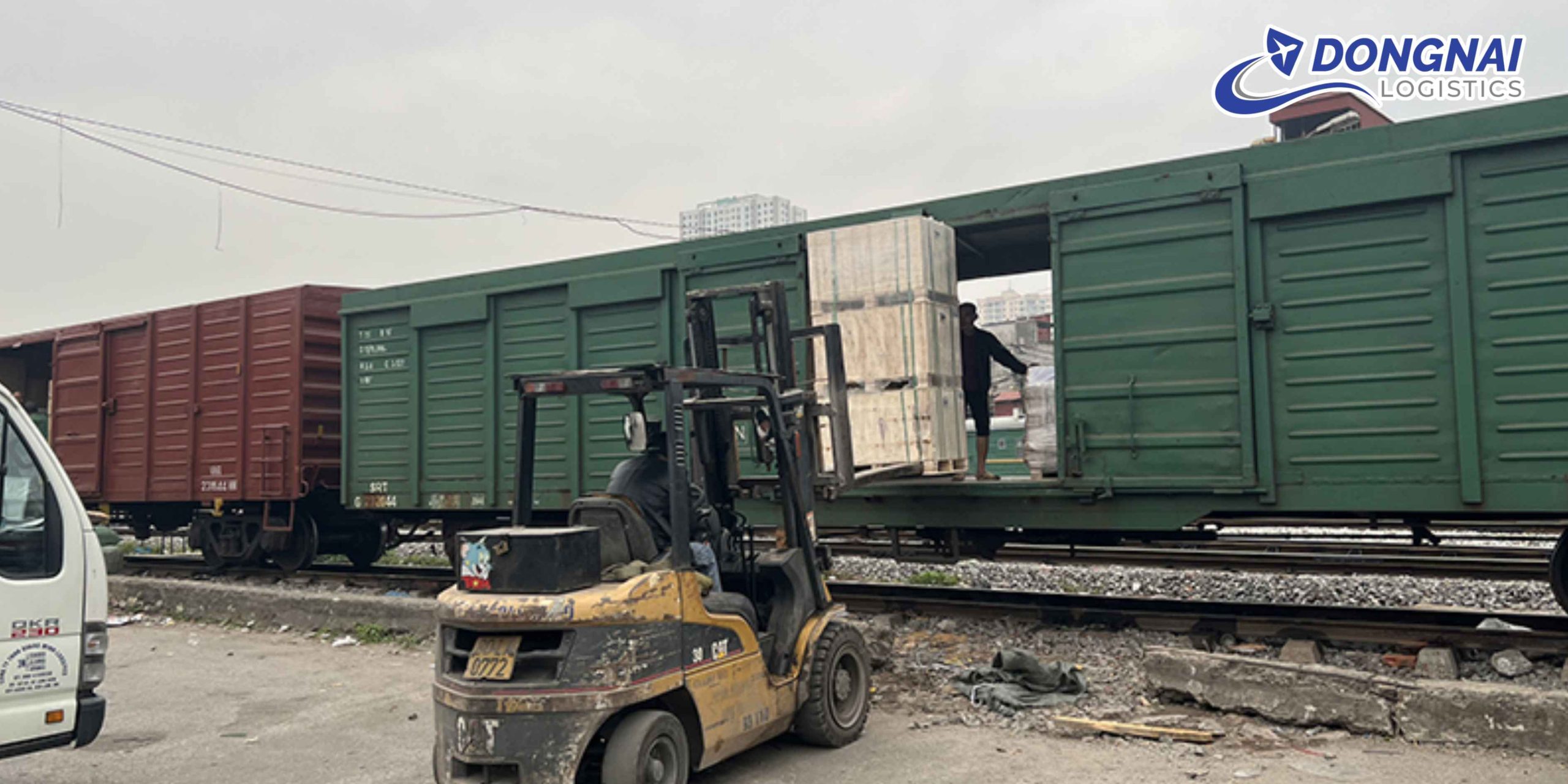 VẬN CHUYỂN HÀNG HÓA TỪ ĐỒNG NAI ĐI HÀ NỘI BẰNG ĐƯỜNG SẮT – ỔN ĐỊNH, AN TOÀN CÙNG DONGNAI LOGISTICS