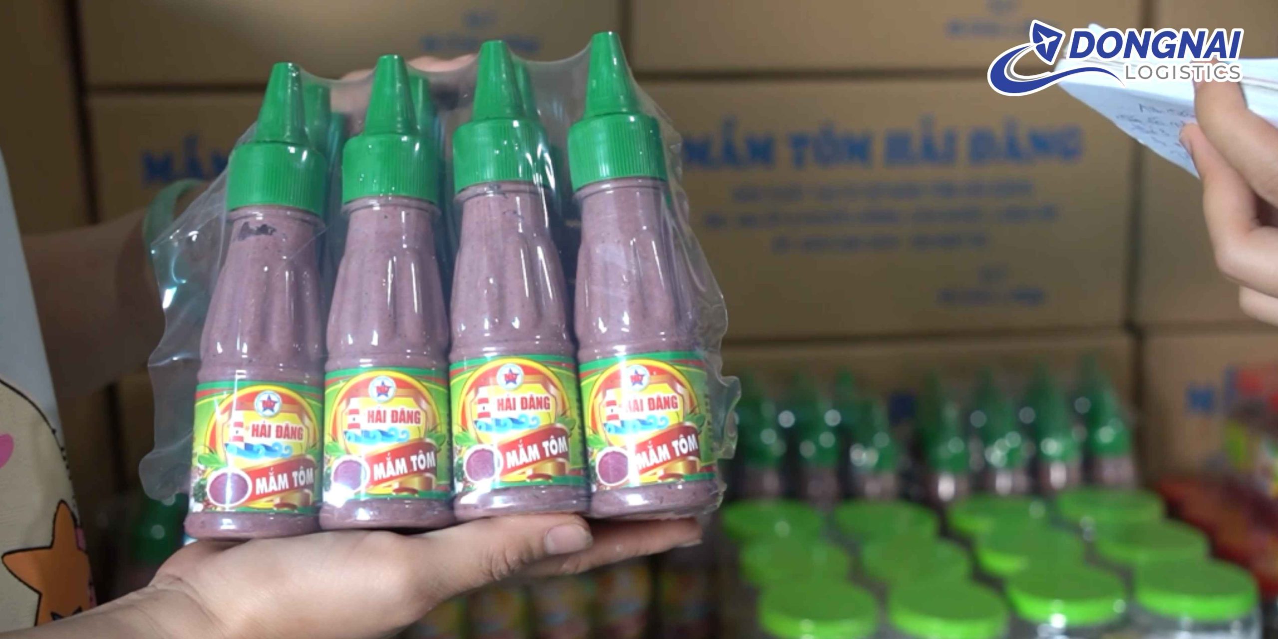 GỬI MẮM TÔM TỪ HUẾ ĐI ĐỒNG NAI – AN TOÀN, KHÔNG RÒ RỈ CÙNG DONGNAI LOGISTICS
