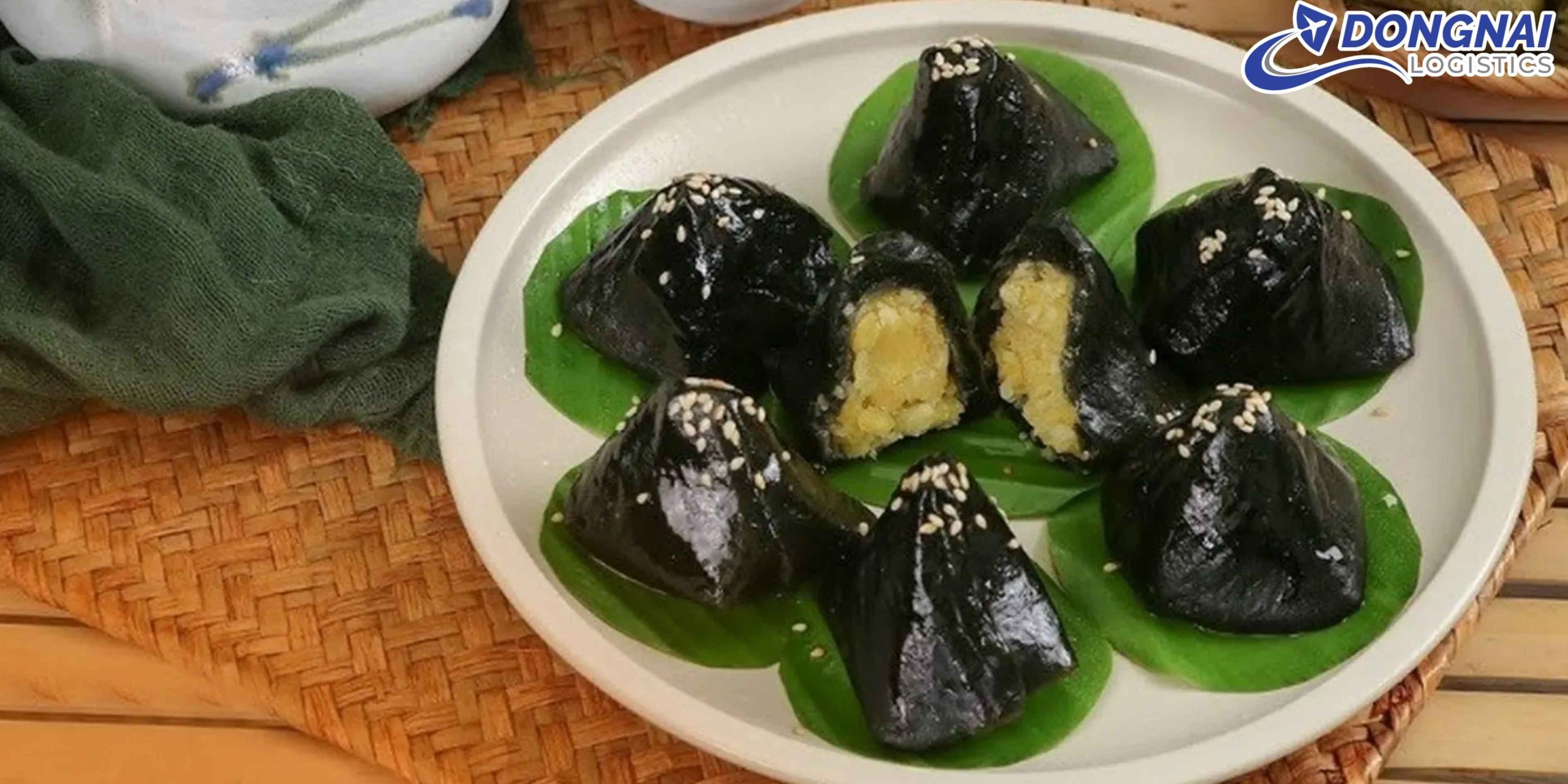 Gửi Bánh Ít Lá Gai Bình Định Từ Bình Định Ra Đà Nẵng – Đóng Gói An Toàn, Uy Tín Cùng Đồng Nai Logistics
