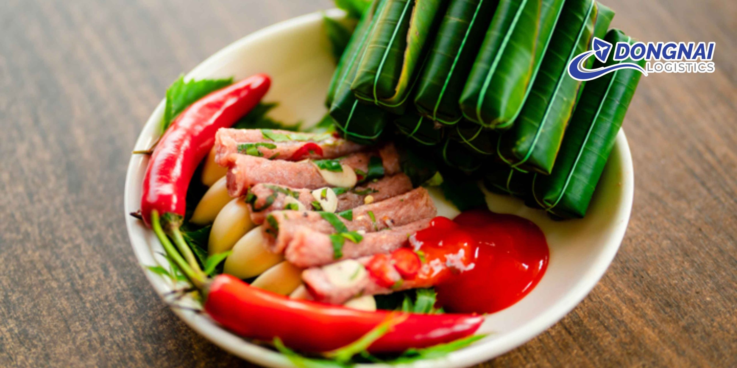 Gửi Nem Chua Thanh Hóa Vào TP.HCM – Tươi Ngon Chuẩn Vị Cùng DongNai Logistics