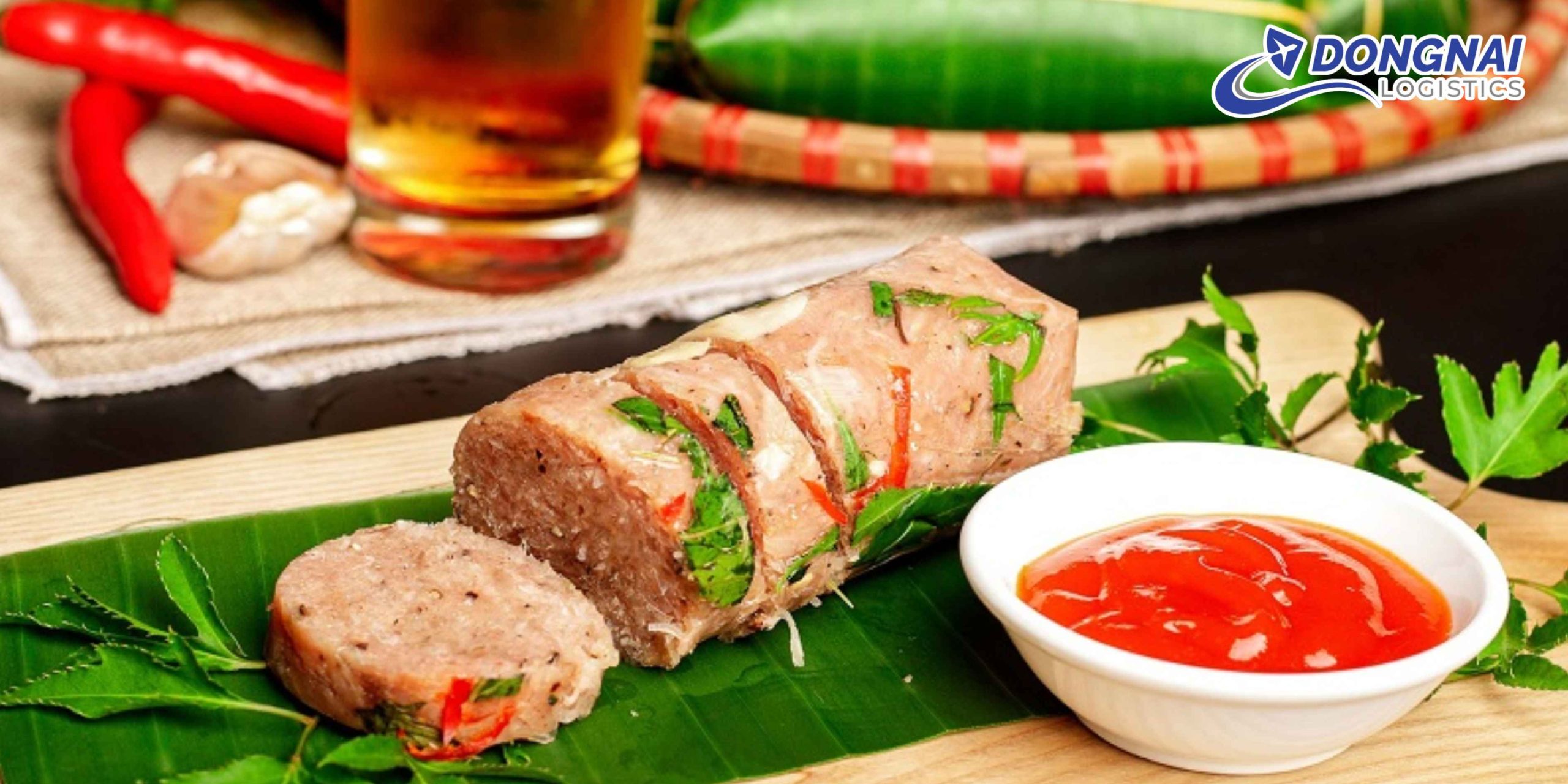 Gửi Nem Chua Thanh Hóa Vào TP.HCM – Tươi Ngon Chuẩn Vị Cùng DongNai Logistics