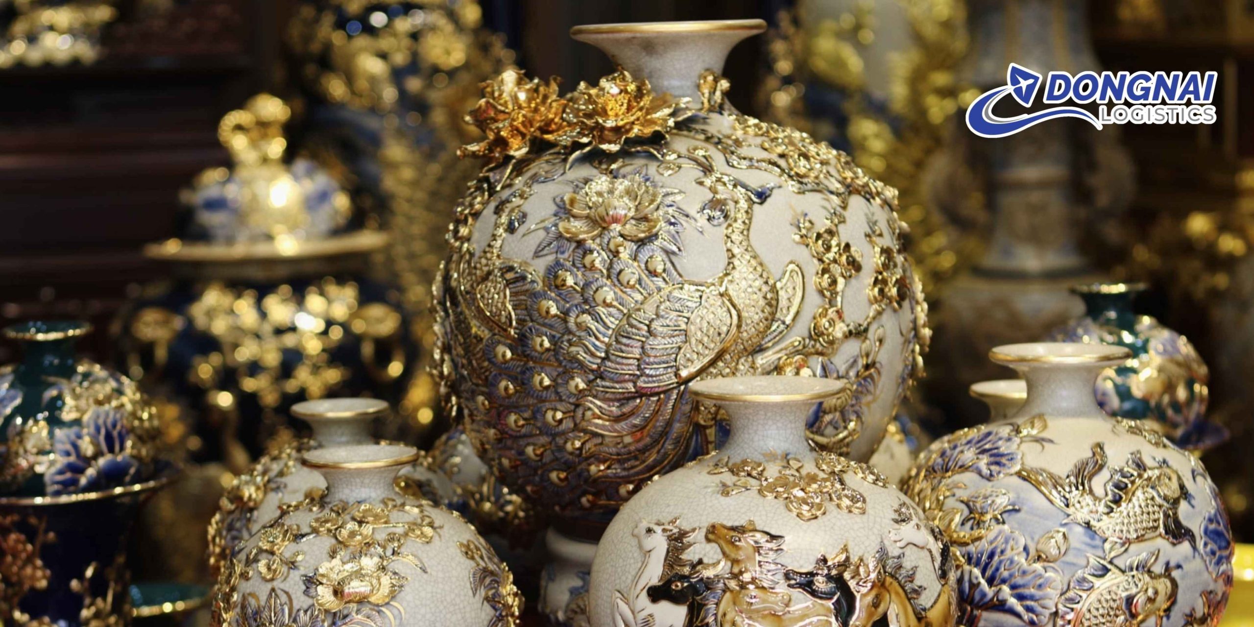 Gửi Sứ Gốm Từ Làng Bát Tràng Vào TP.HCM – An Toàn, Nhanh Chóng Cùng DongNai Logistics