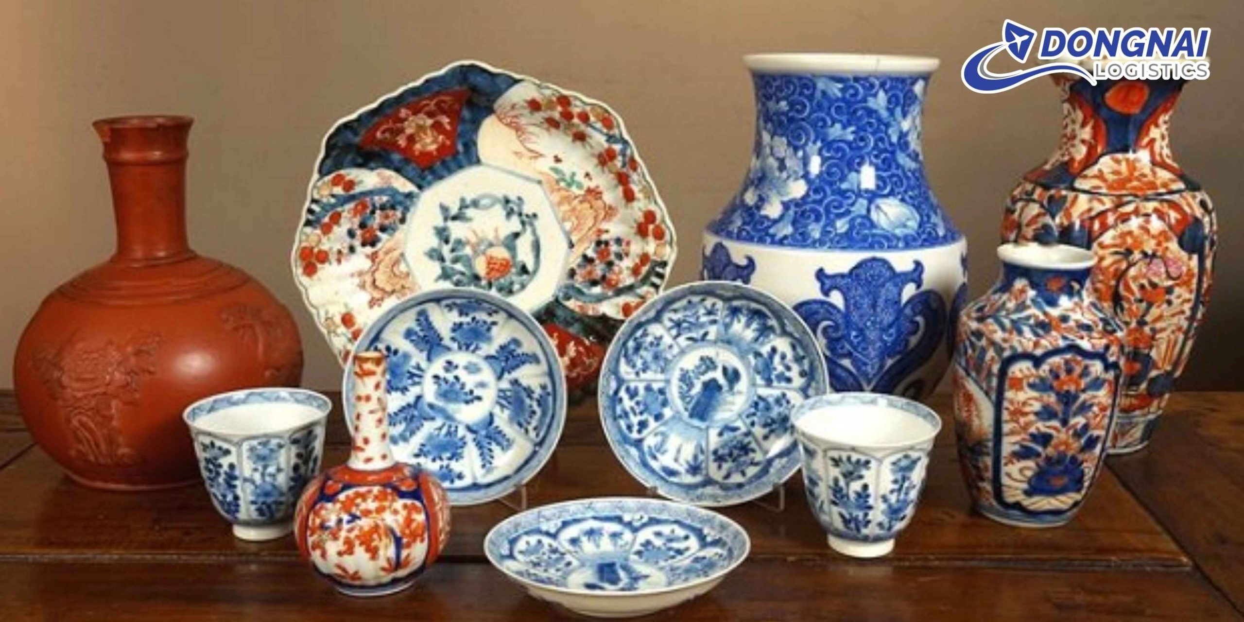 Gửi Sứ Gốm Từ Làng Bát Tràng Vào TP.HCM – An Toàn, Nhanh Chóng Cùng DongNai Logistics