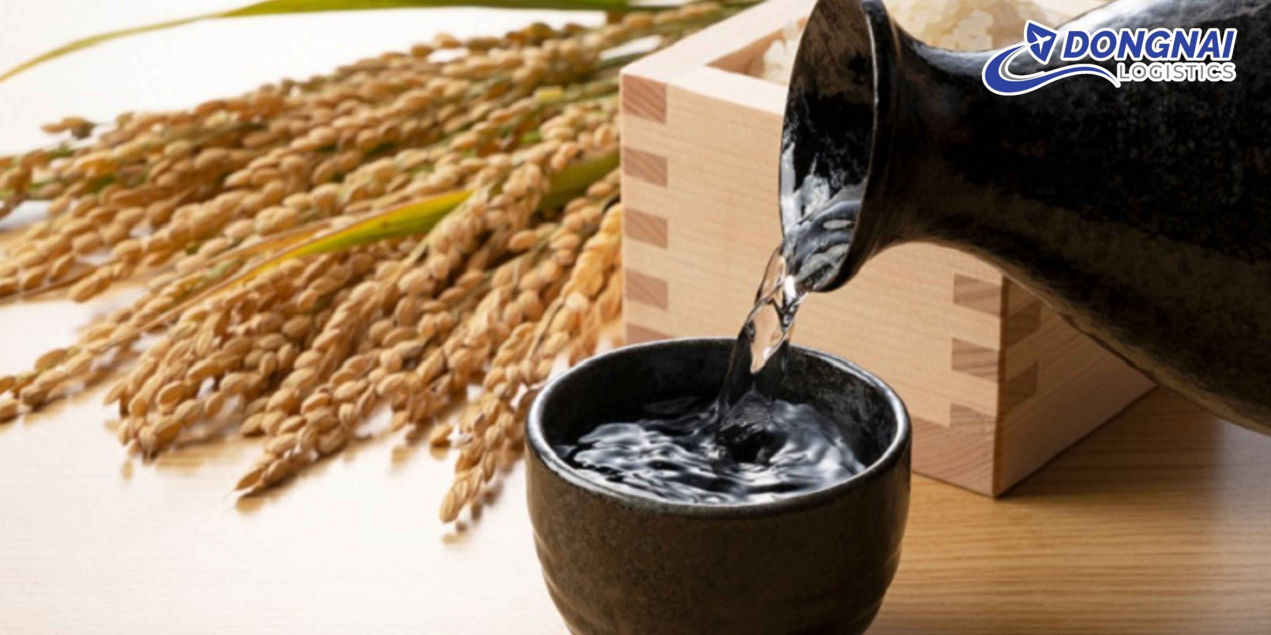 Gửi Rượu Nếp Từ Bắc Ninh Vào TP.HCM – An Toàn, Kín Đáo Cùng DongNai Logistics