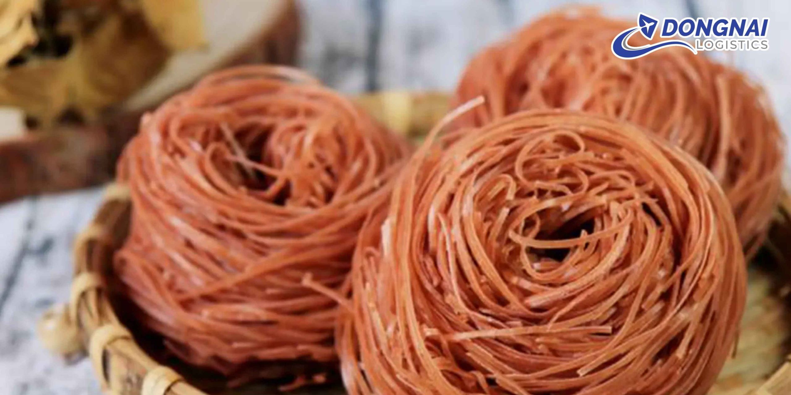 Gửi Bún Gạo Nứt Từ Việt Nam Sang Hàn Quốc – Giữ Trọn Hương Vị Với DongNai Logistics