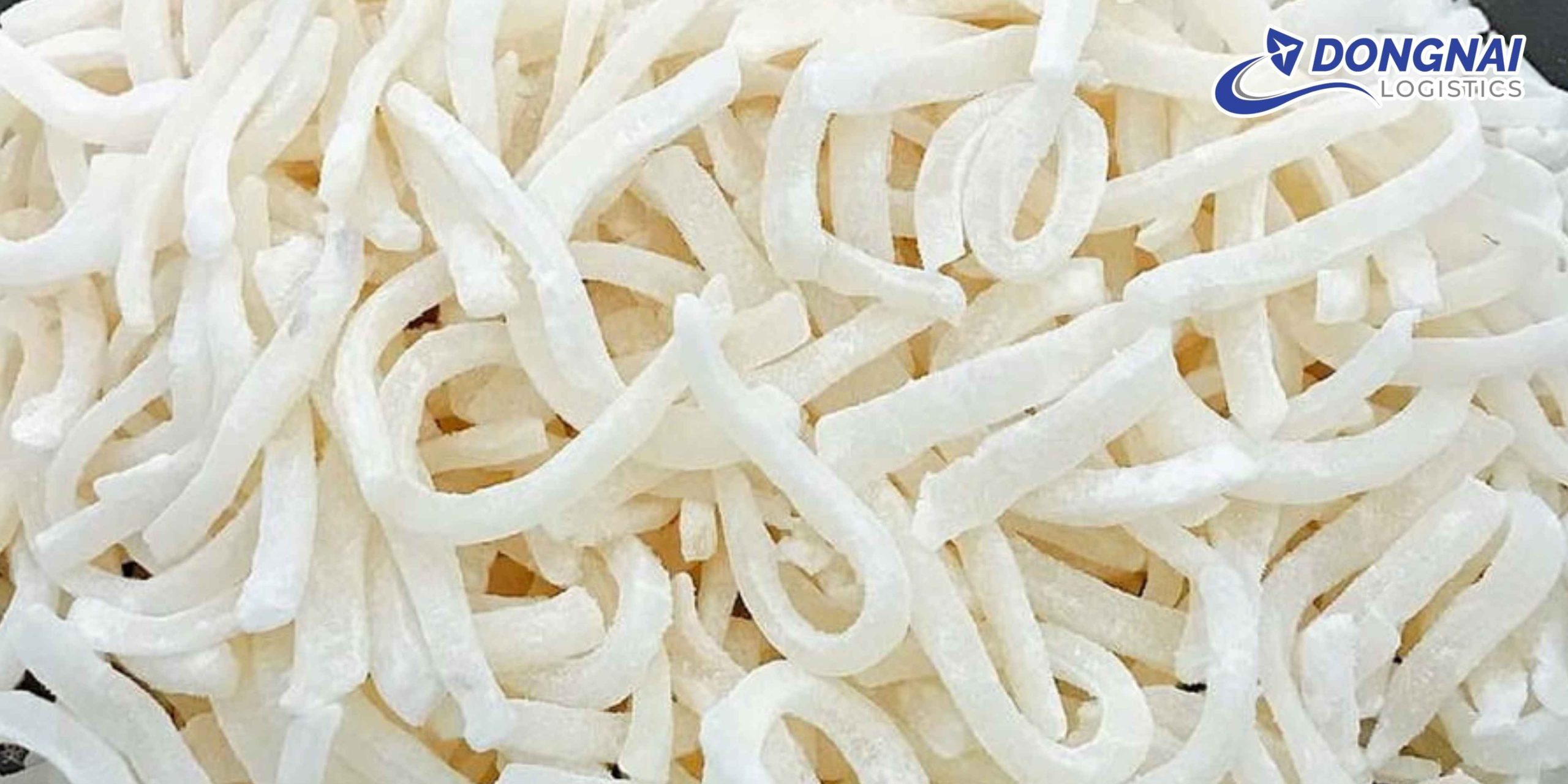 Gửi Mứt Dừa Miền Tây Ra Bắc Ninh – Giữ Trọn Hương Vị Với DongNai Logistics