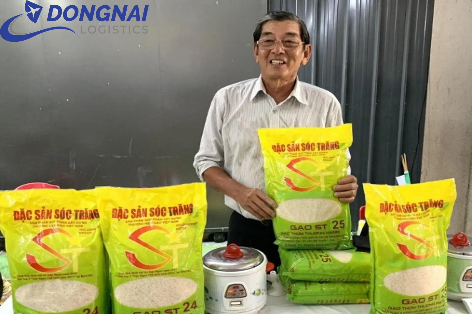 Gửi Gạo ST25 Từ Việt Nam Qua Malaysia - Giữ Tron Hương Vị Việt Nam